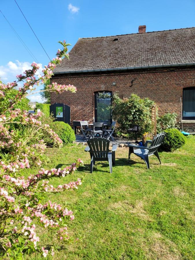 Studio Bienvenue Du Cote De Chez Nous Avec Jardin Privatif Wignehies Eksteriør billede