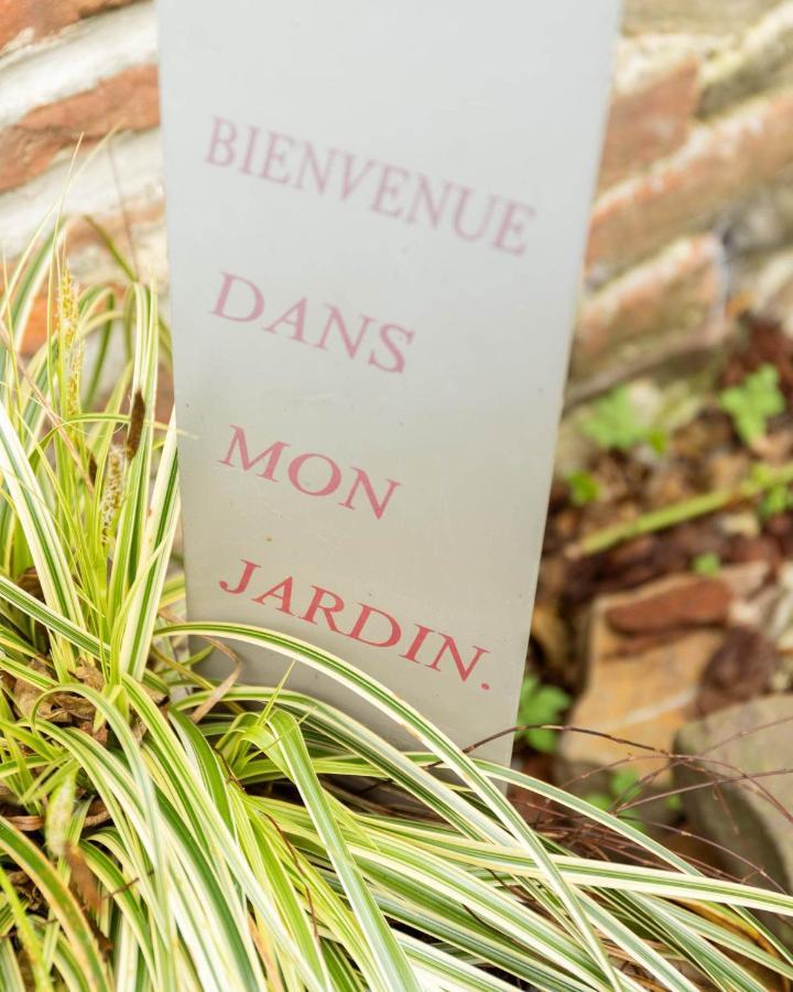 Studio Bienvenue Du Cote De Chez Nous Avec Jardin Privatif Wignehies Eksteriør billede